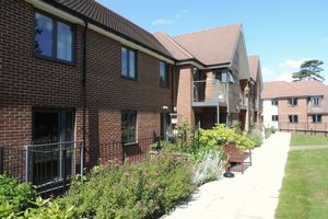 Photo 13- click for photo gallery